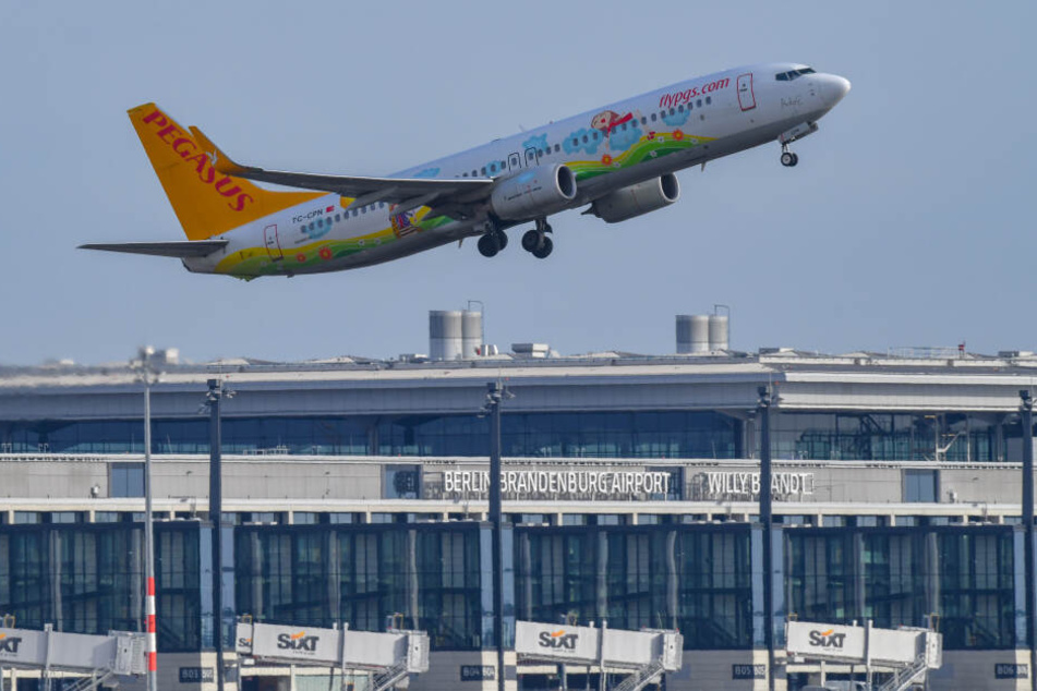 Der Eindruck täuscht: Das Flugzeug ist vom Flughafen Schönefeld gestartet.