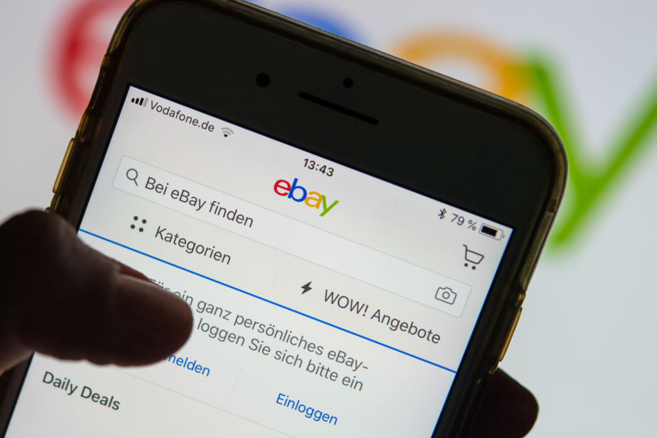 Ein Mann war auf Ebay für kurze Zeit günstig zu haben. (Symbolbild)