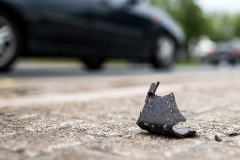 Am Daimler entstand ein Schaden in Höhe von 2500 Euro. (Symbolbild)