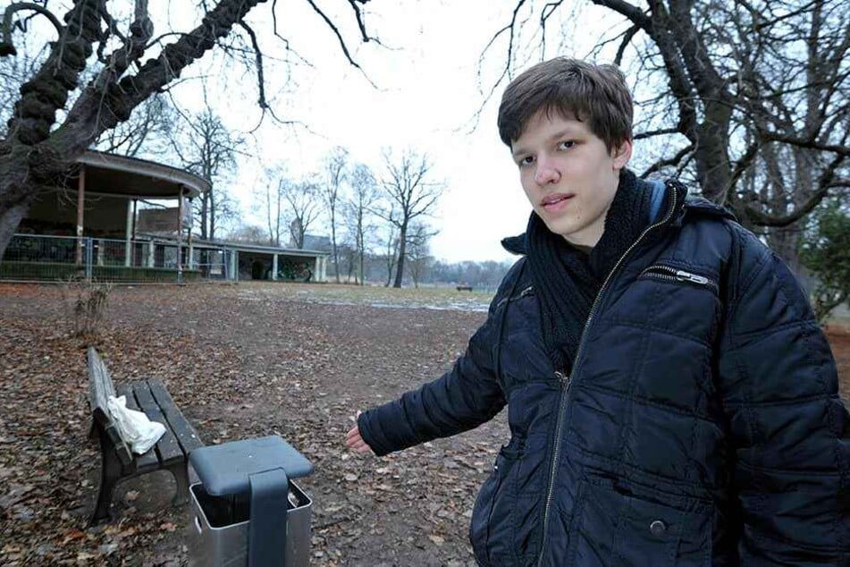 Tim Sachse (19) vom Jugendforum will Flaschensammlern das Leben erleichtern.
Neben Müllkörben sollen Pfandkisten aufgestellt werden. Das würde
manches Müllproblem lösen.