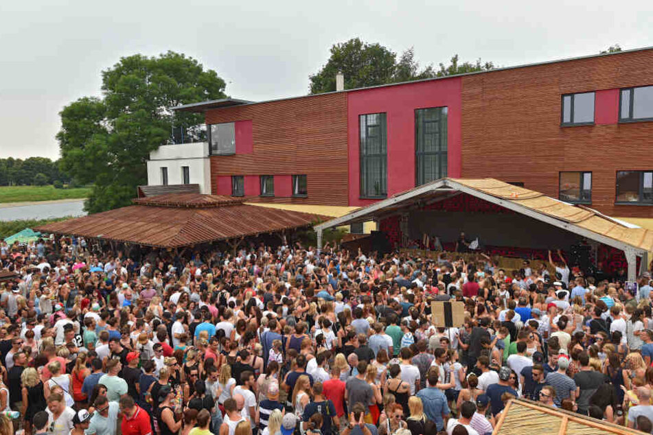 Am Citybeach, direkt an der ELbe, findet einmal im Jahr das Click Clack statt.
