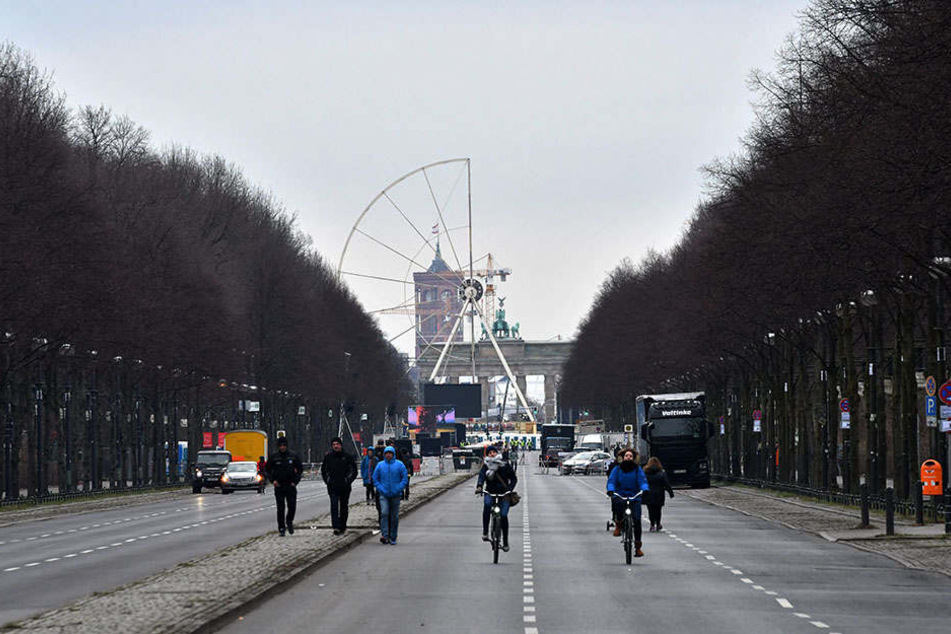 Vorbereitungen für die große Silvesterfeier in Berlin.