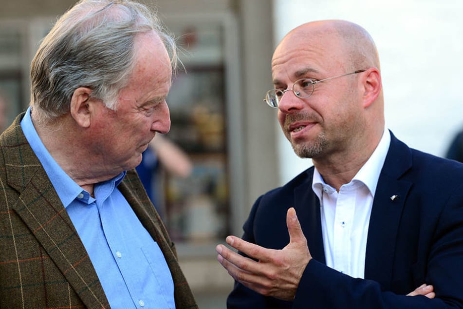 Andreas Kalbitz (rechts) übernahm im April den Posten von Alexander Gauland in Brandenburg.