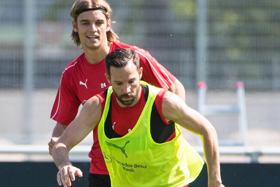 Gonzalo Castro (vorne) hat gute Chancen auf einen Platz in der ersten Elf, während Borna Sosa in der Rangordnung momentan hinter Emiliano Insua liegt.