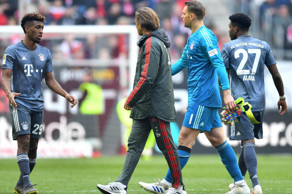 Bayern-Schlussmann Manuel Neuer musste in der zweiten Halbzeit vom Feld.