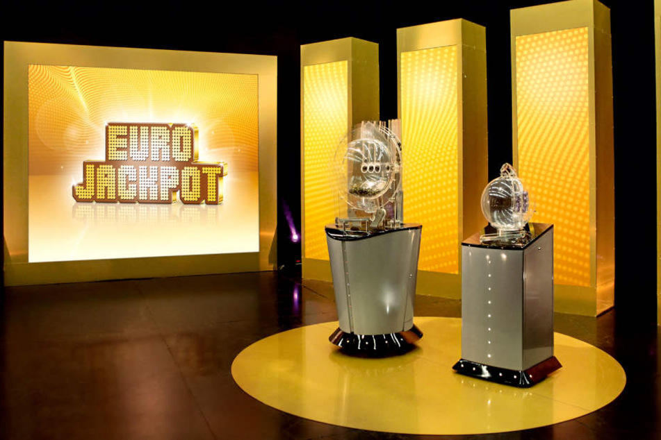 Die Ziehung des Eurojackpots findet jeden Freitag, 21 Uhr statt.