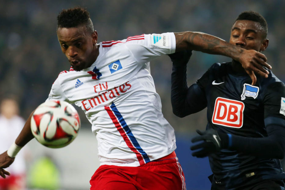 Cléber Reis (l), hier noch im Trikot des HSV. (Archivbild.)