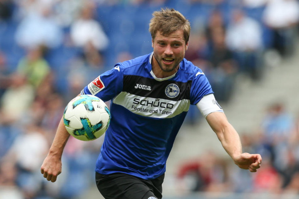 Der 27-jährige Abwehrspieler und DSC-Kapitän versteht sich gut mit seinen Team-Kollegen.