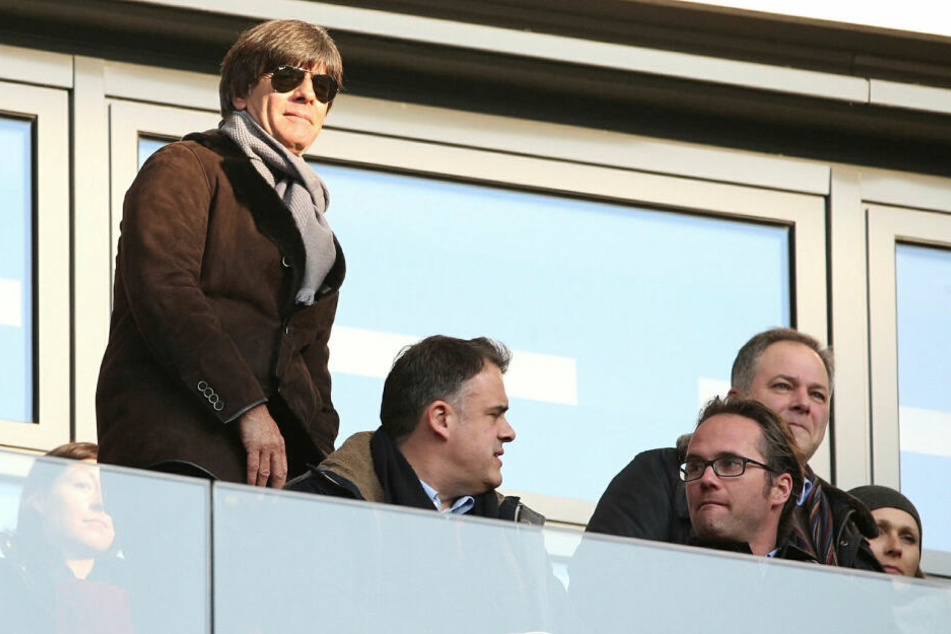 Joachim Löw beobachtete schon mehrfach Spiele der Roten Bullen. Er attestiert den Sachsen "nicht nur die Energie, sondern auch die Erfahrung, Meister werden zu können."