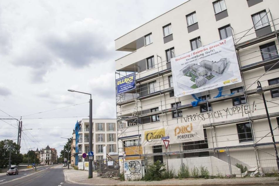 Die neue Markus-Passage an der Leipziger Straße ist kaum fertig, aber schon
beschmiert.