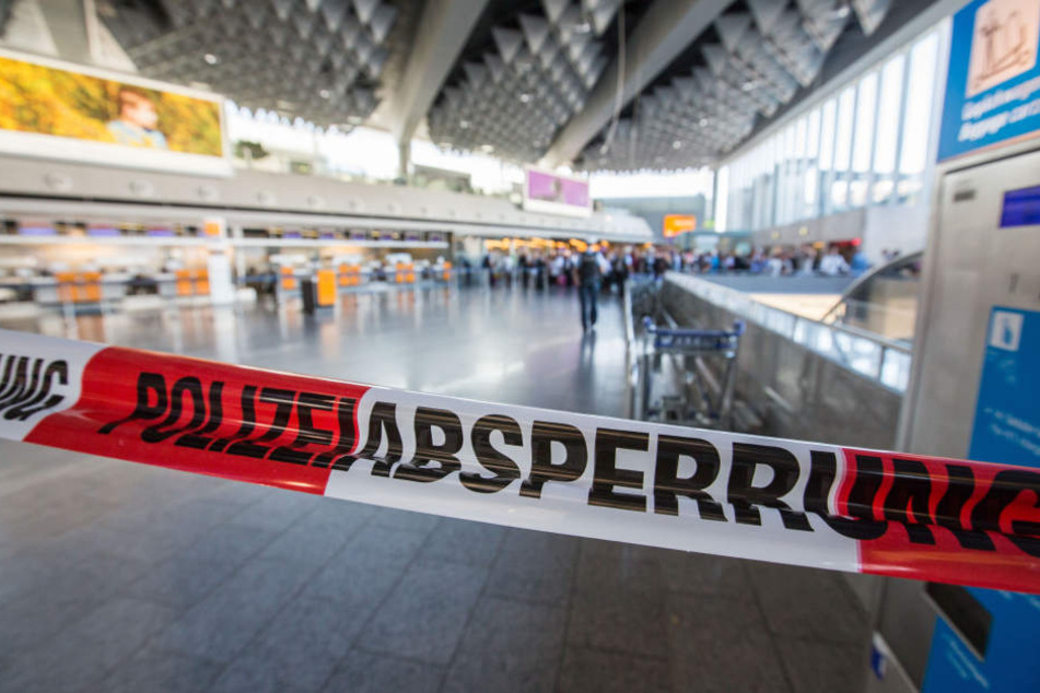 Am Frankfurter Flughafen gab es nach einem Reizgasangriff mehrere Verletzte.