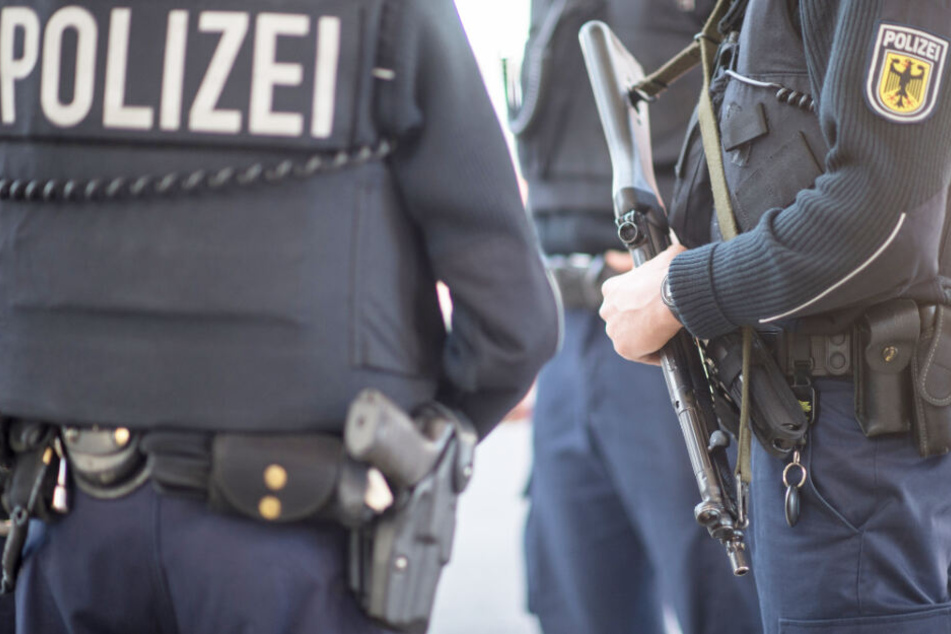 Die Bundespolizei konnte eine Schleuserfahrt in Bayern stoppen. (Symbolbild)