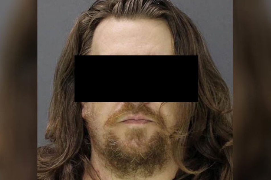 Was ging nur in diesem Kopf vor? Jacob vergewaltige, vergiftete und zerstückelte die 15-jährige Adoptivtochter seiner Freundin.