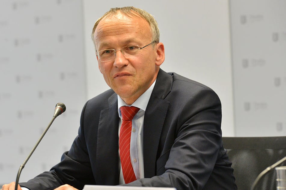 Finanzbürgermeister Peter Lames (52, SPD) stellte die Mai-Steuerschätzung
vor.