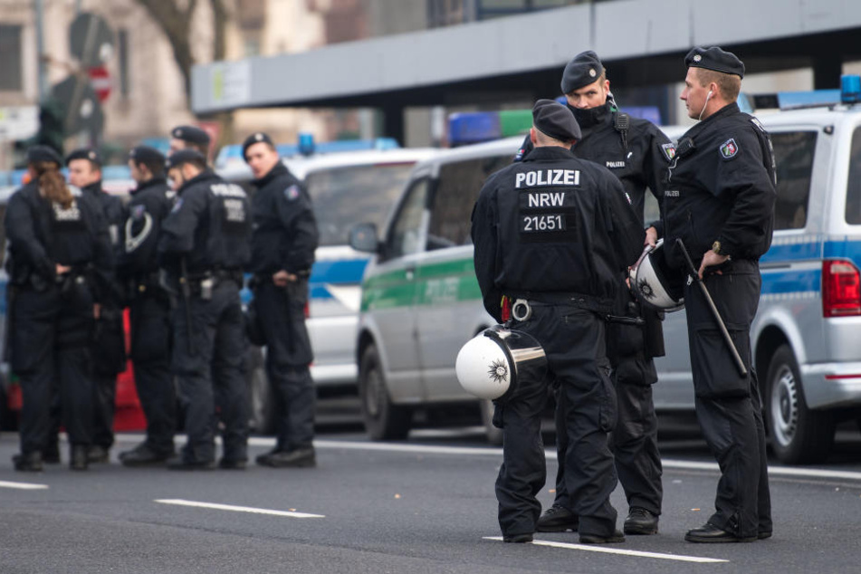 Die Polizei in Köln bereitet sich auf größere Demonstrationen vor. (Symbolbild)