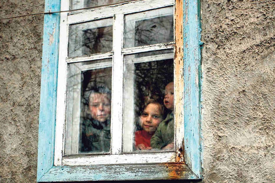 Sie leiden am meisten unter dem Konflikt: Kinder im Kriegsgebiet der
Ost-Ukraine.