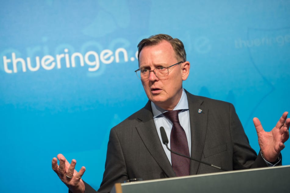 Ministerpräsident Bodo Ramelow (Linke) hält weiter an der Reform fest.