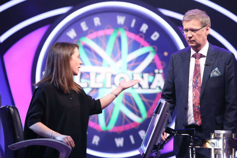 Laura Brodda (l.) und Günter Jauch gerieten bei der Show "Wer wird Millionär?" aneinander.