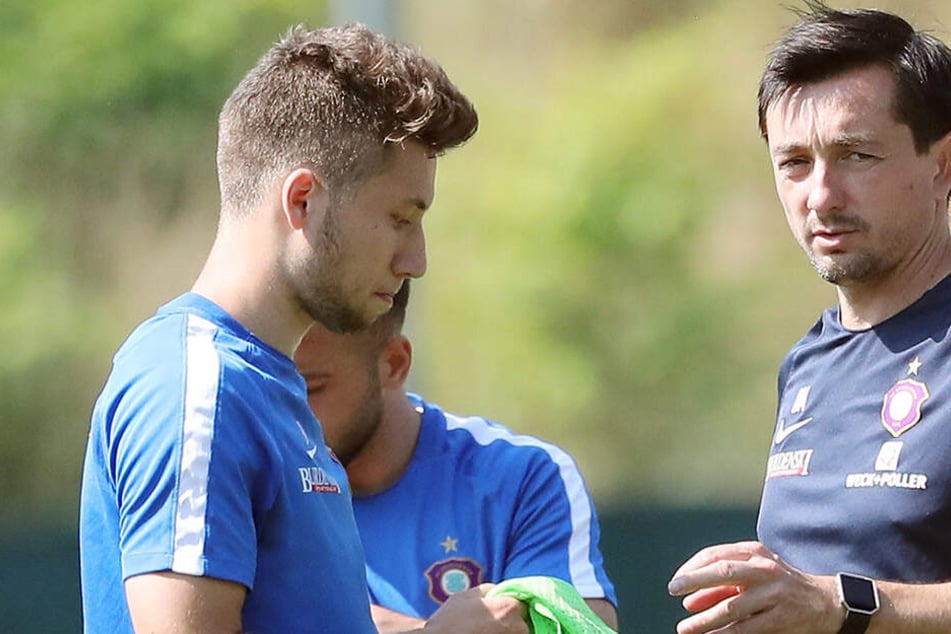 Daniel Meyer (r.) hält viel von Tom Baumgart. Gibt er ihm morgen das Leibchen für die Startelf?