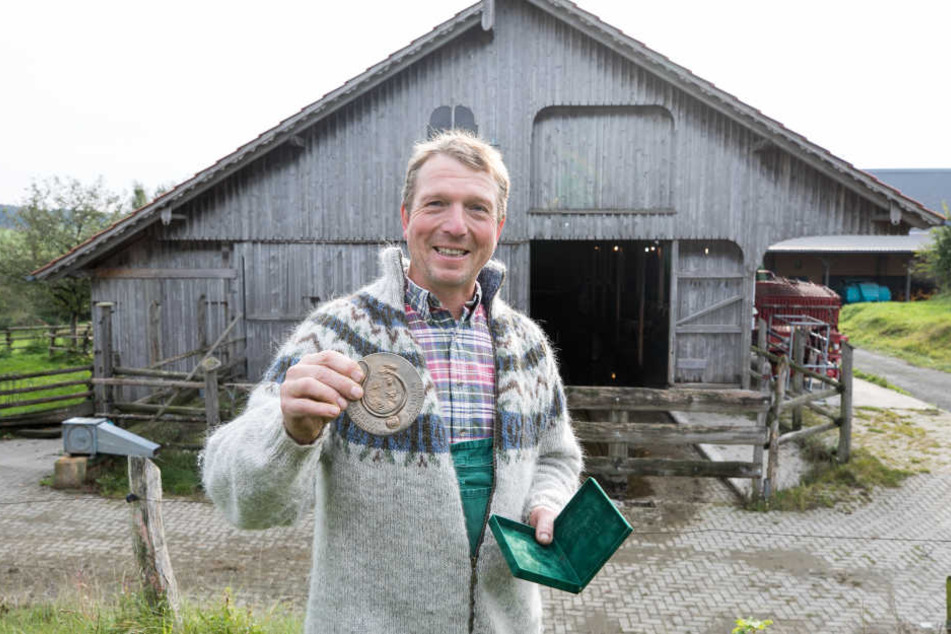 Ausgezeichnet! Vom Freistaat Sachsen wurde der Biobauernhof jetzt mit dem Tierschutzpreis ausgezeichnet.