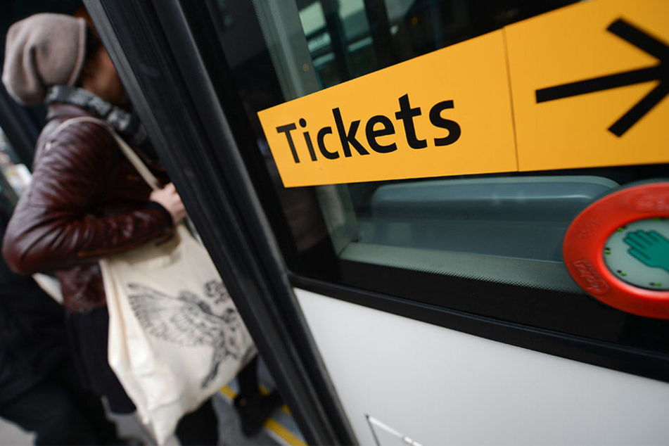Ohne gültiges Ticket in den Bus oder die Bahn: Das soll in Sachsen-Anhalt bald kein Strafdelikt mehr sein.