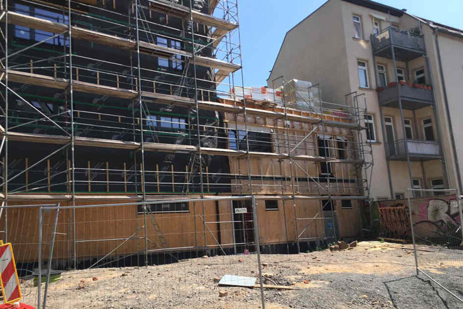 Bis auf Treppenhaus und Fundament besteht alles aus Holz.