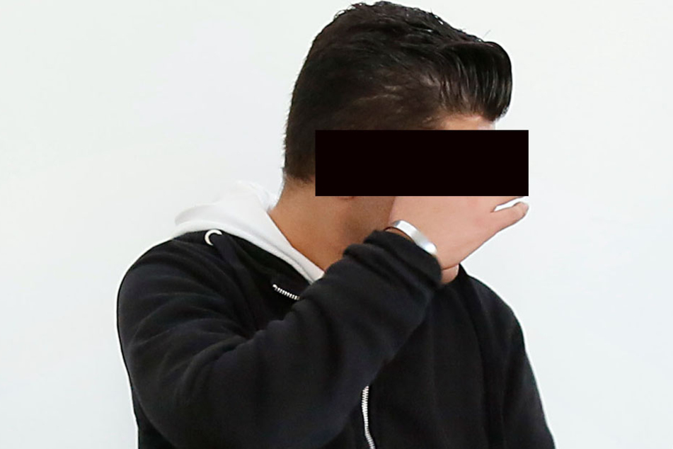 Akid M. (25), der nach der Tat
sechs Monate in Untersuchungshaft saß, muss wieder hinter Gitter.
