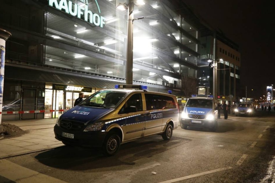 Die Polizei sperrte das Areal ab.