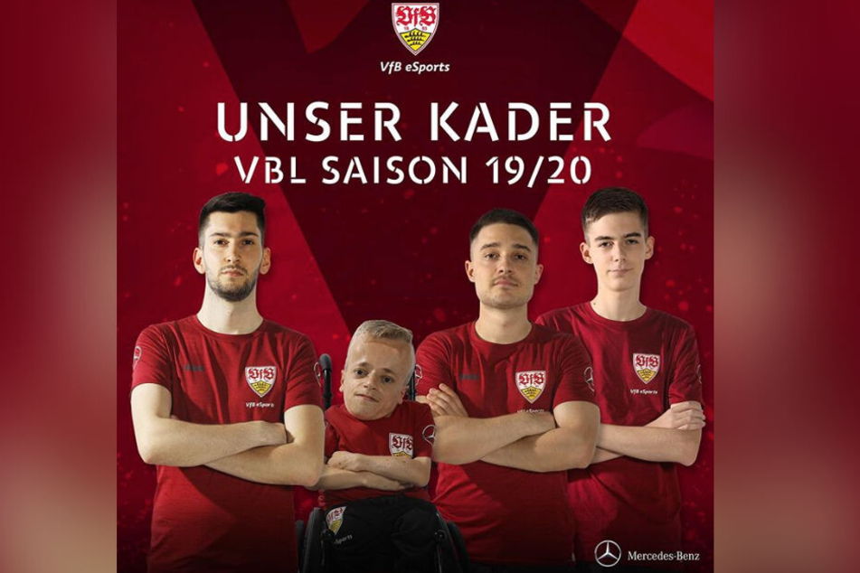 Der Kader des VfB eSports für die neue Saison: Burak May, Niklas Luginsland, Marcel Lutz und Lukas Seiler (v.l.n.r.).