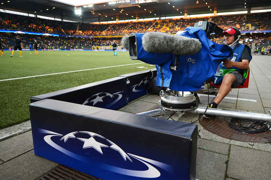 Wer die Möglichkeit haben will, alle Champions-League-Spiele zu sehen, braucht mittlerweile zwei kostenpflichtige Abos!