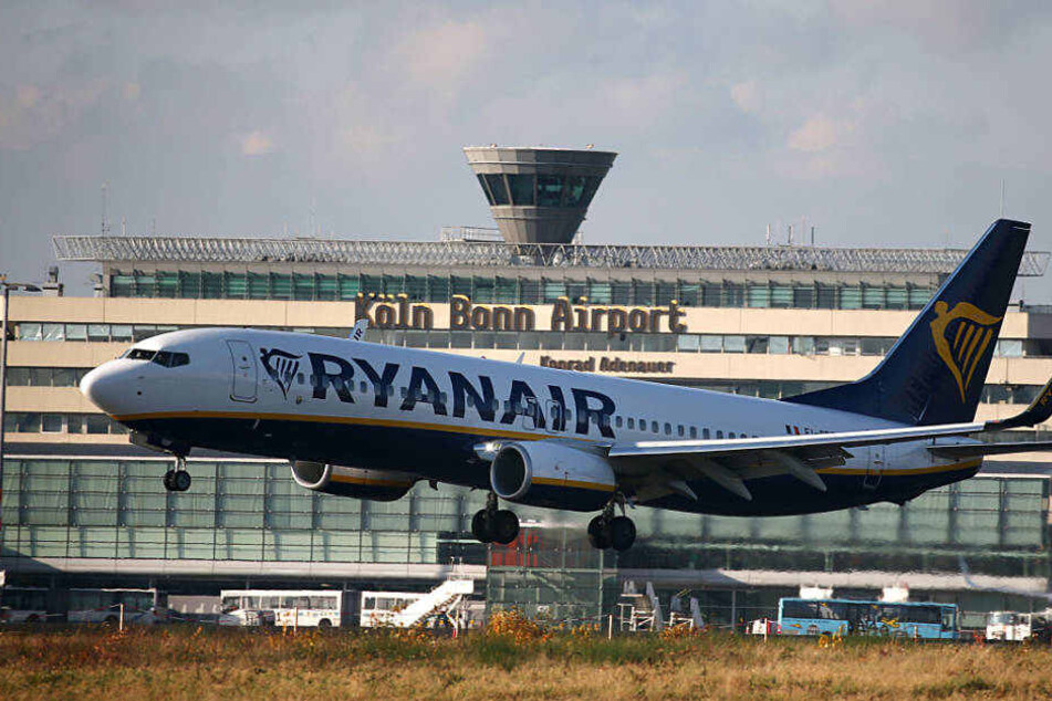 Fluggäste von Ryanair müssen am Freitag in NRW mit erheblichen Einschränkungen rechnen.