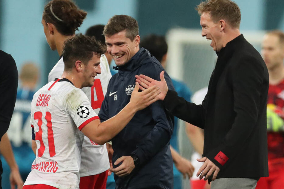 Trainer Julian Nagelsmann (r.) muss sich von Stammspieler Diego Demme (l.) verabschieden.