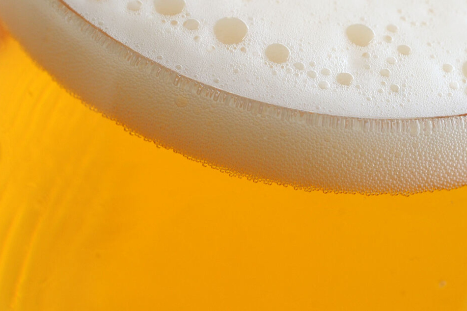 Schaum auf einem Bierglas (Symbolbild).