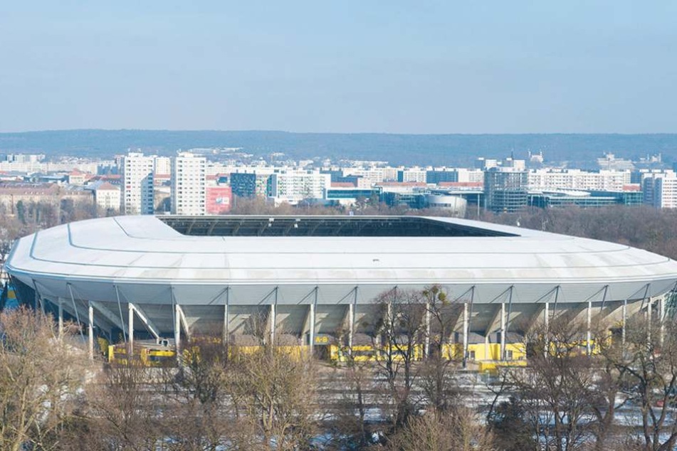 Auch mit 30.000 Plätzen ein Hexenkessel: Das DDV-Stadion.