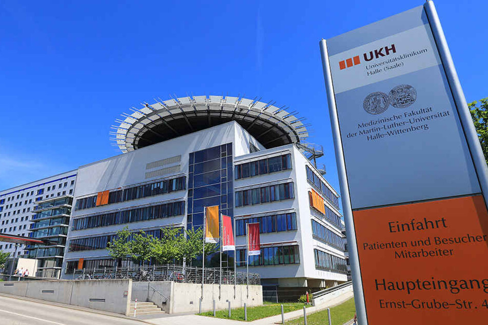 In der Universitätsklinik Halle (Saale) wird der kleine Bruno behandelt.