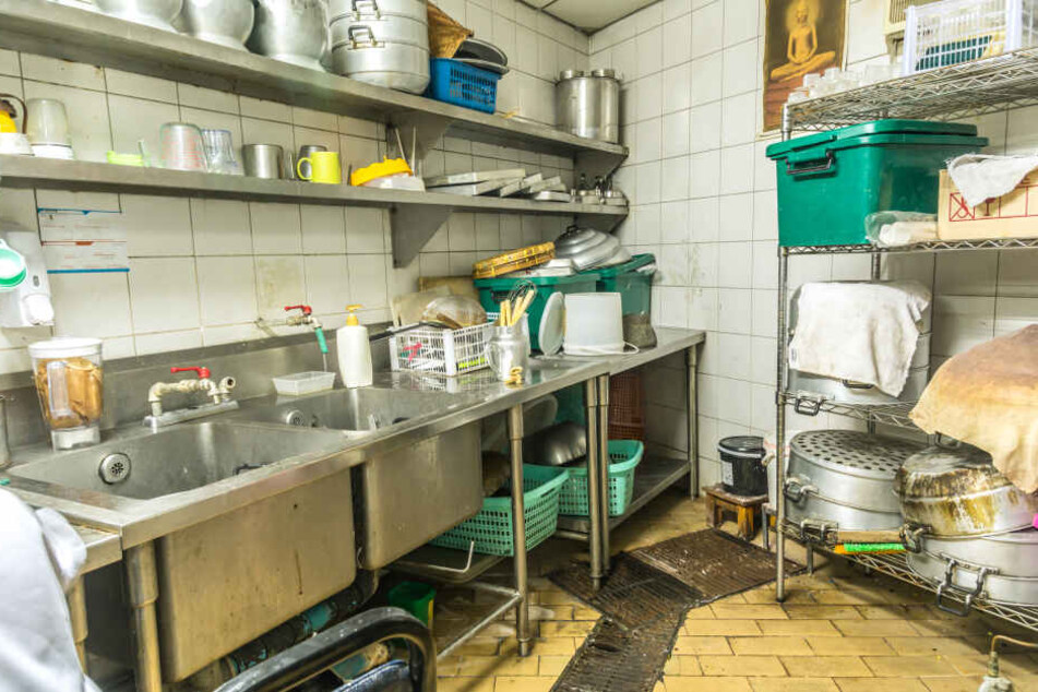 Über gravierende Hygienemängel in hessischen Gastronomiebetrieben klärt ab sofort das "VerbraucherFenster Hessen" auf (Symbolbild).