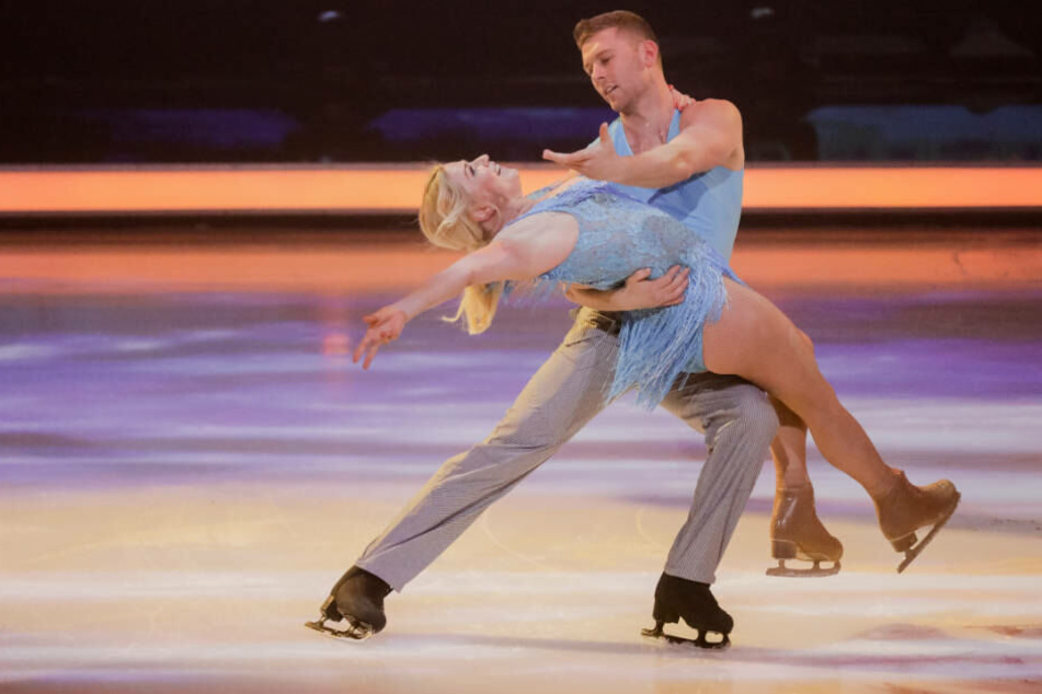 Auch in der vierten Show von "Dancing on Ice" kamen Aleks und Tanzpartner Matti Landgraf eine Runde weiter.
