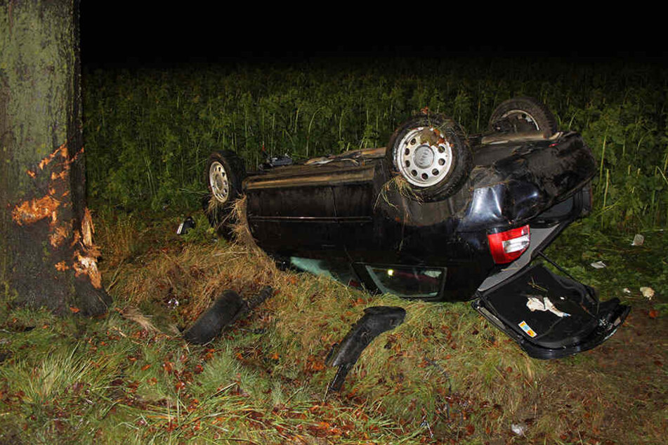 Das Auto des 57-Jährigen ist nur noch ein Wrack.