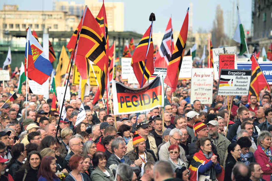 PEGIDA rechnet laut Anmeldung mit 5000 Teilnehmern.
