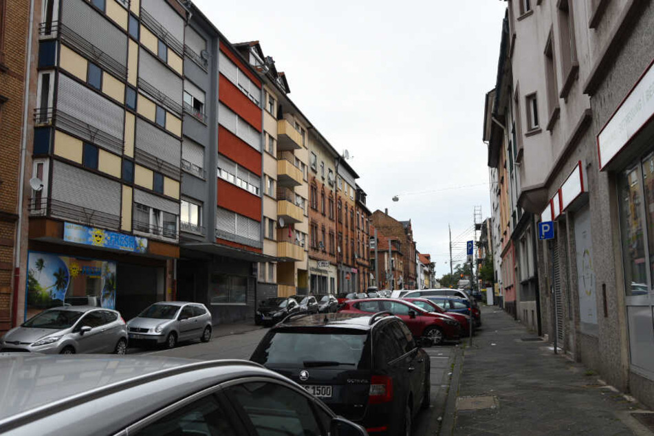 Die Neuhofer Straße in Mannheim.