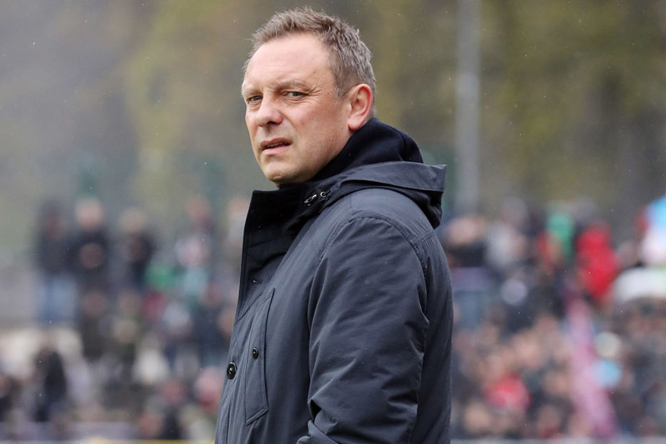96-Trainer André Breitenreiter war nach der Partie total bedient.