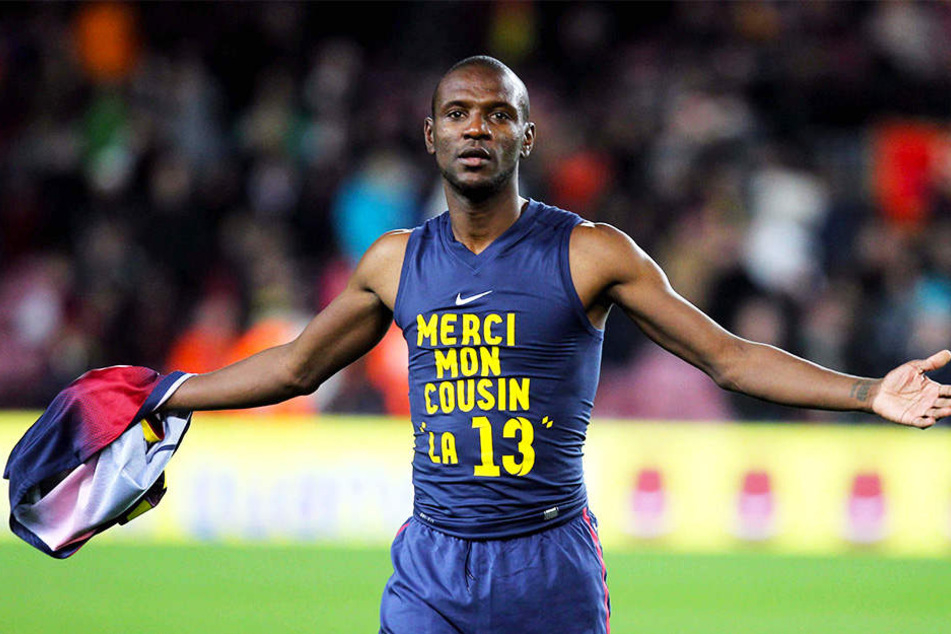 Damals Barcelona-Spieler, heute Sportdirektor: Eric Abidal bedankt sich am 06.04.2013 bei seinem Cousin wegen seiner Leber-Transplantation.