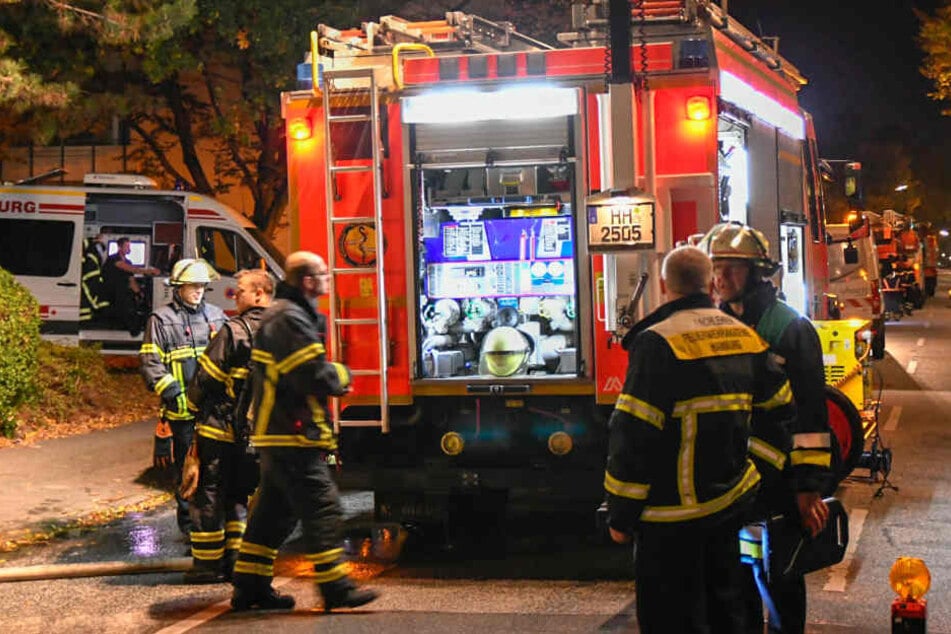 Mit rund 45 Einsatzkräften war die Feuerwehr vor Ort.