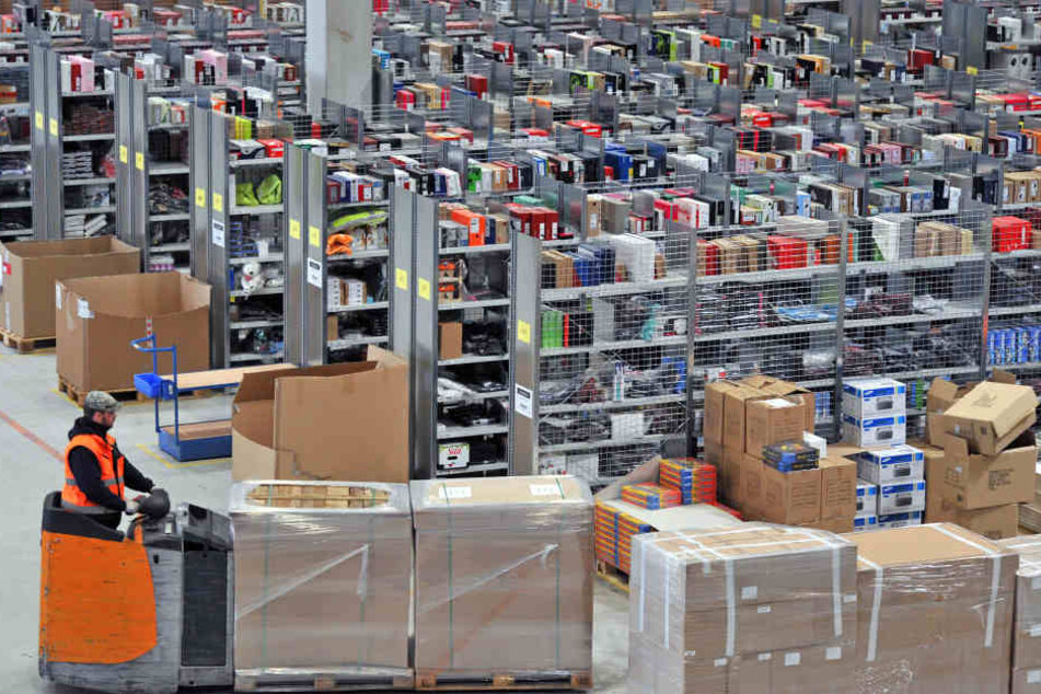 Beim Online-Versandhändler Amazon in Leipzig geht es langsam wieder in die heiße Phase des Jahres.