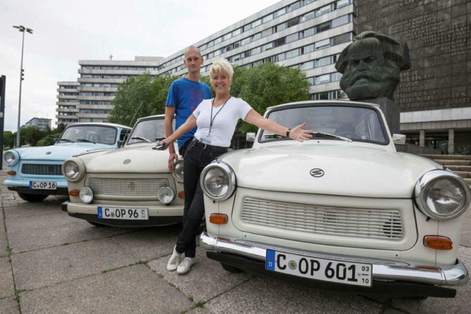 Gästeführerin Veronika Leonhardt (58) und Trabi-Vermieter Oliver Presch (30) wollen mit den Touren mehr Touristen anlocken.