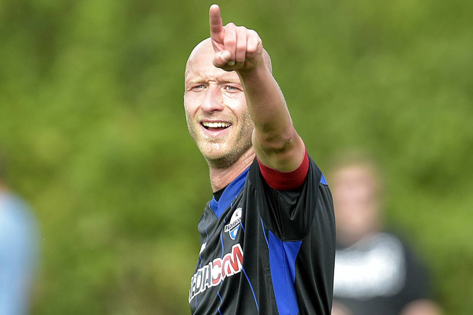 Tim Sebastian (33) ist seit Januar 2016 beim SC Paderborn und inzwischen Kapitän des Clubs.