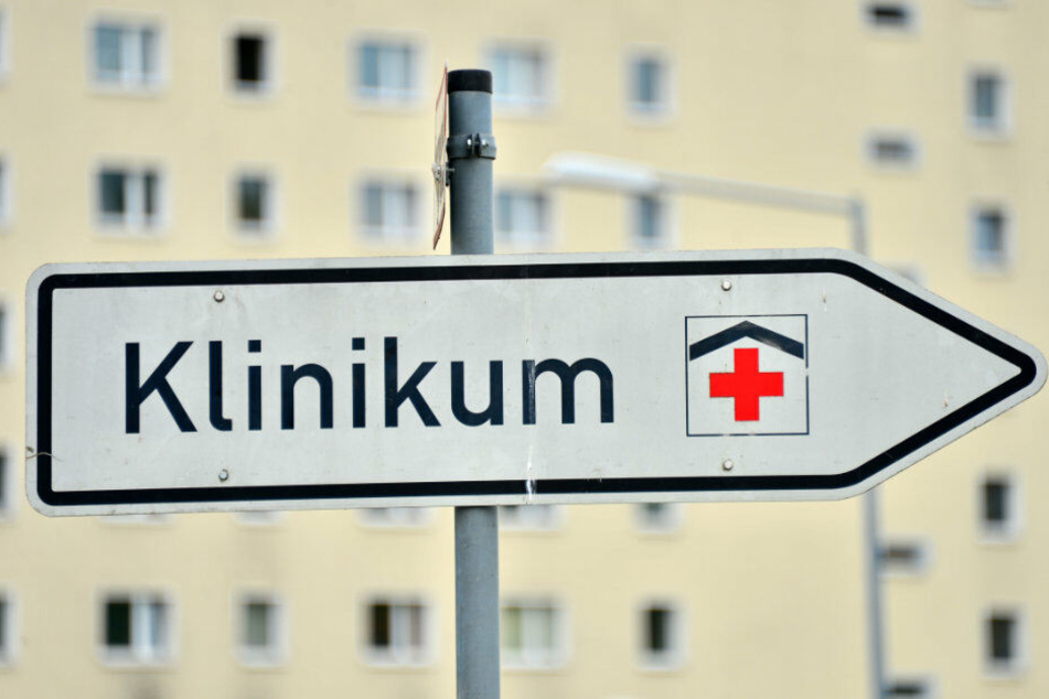 Wie die Zukunft der Krankenhäuser in NRW aussieht, soll ein Gutachten klären. (Symbolbild)