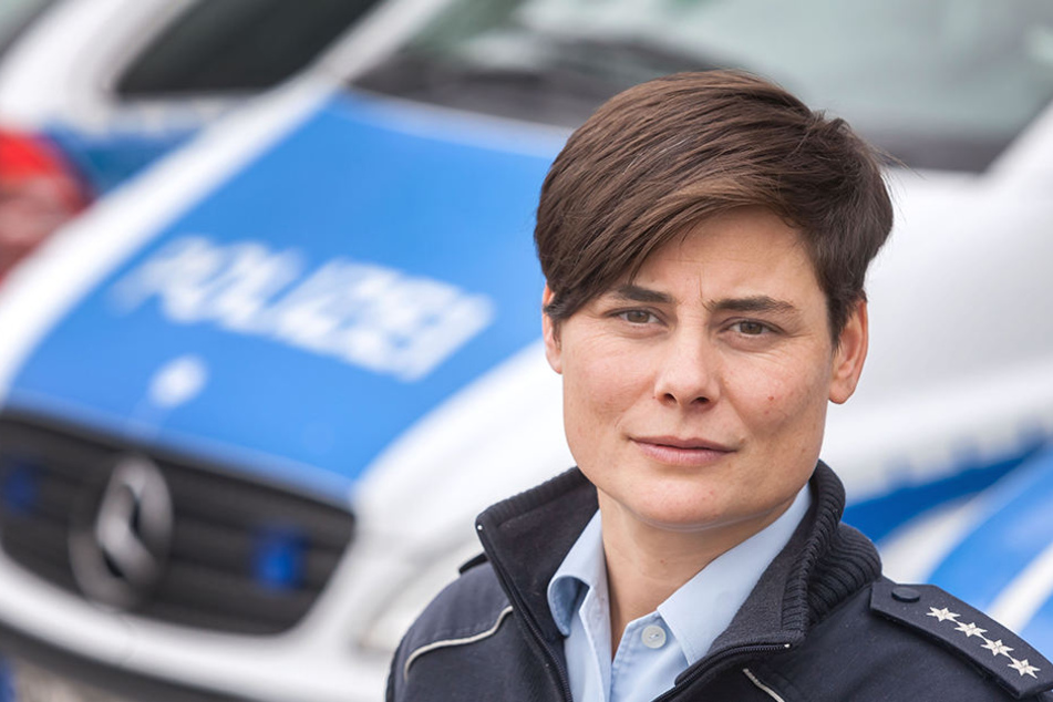 Warnt vor Verwechslung an Halloween: Bundespolizei-Sprecherin Anja
Müller-Bartl (38).