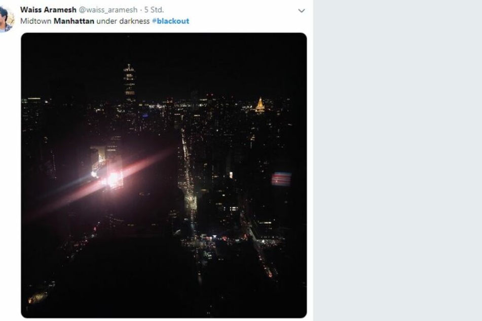 Ein User twitterte passend: Manhattan under darknes
