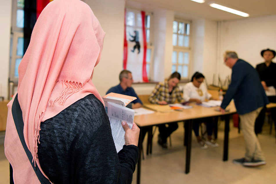 Damit auch Migranten eine Chance haben, ihre Stimme abzugeben, durften sie bei der "Symbolwahl" teilnehmen. (Symbolbild)